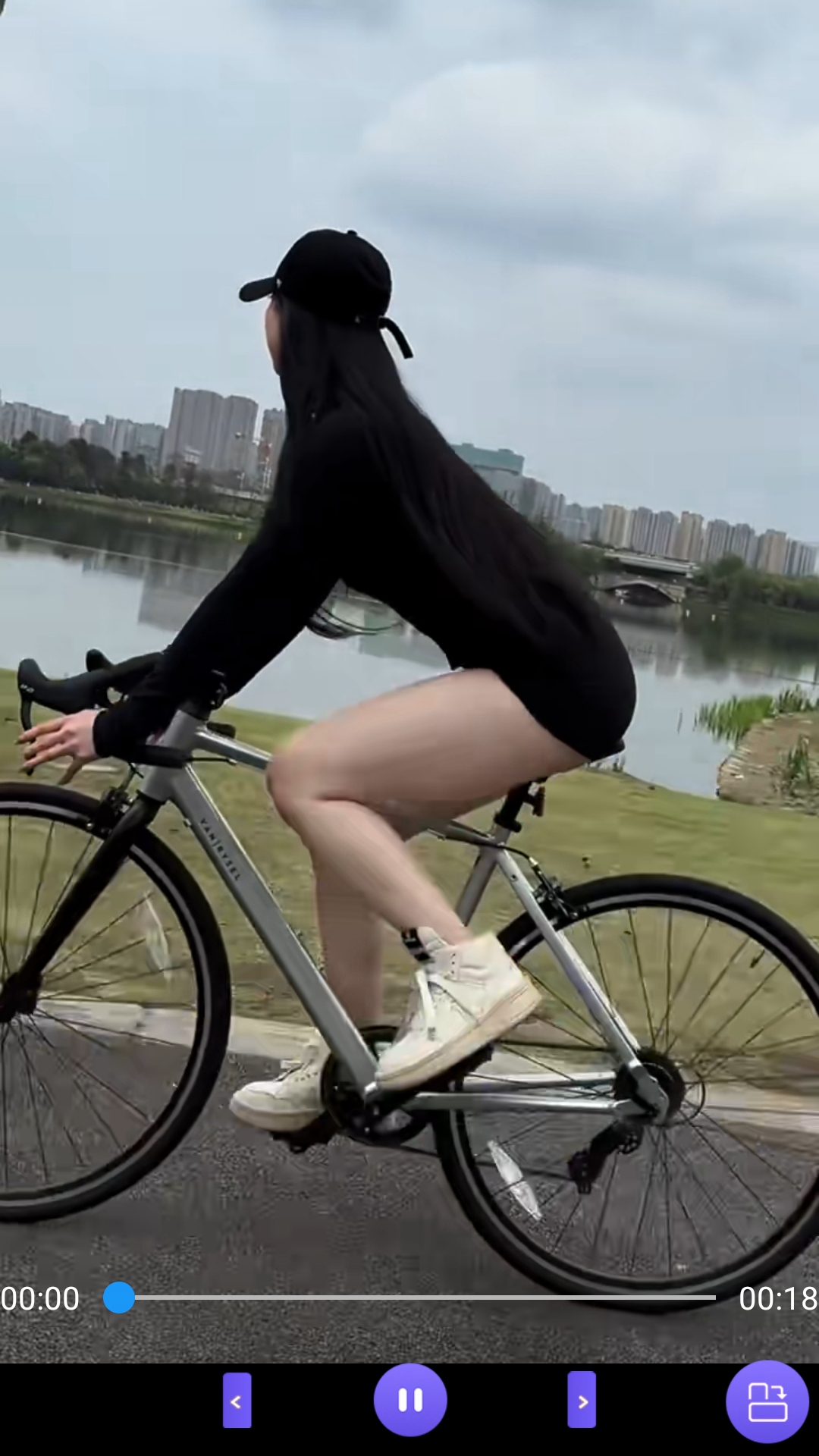 我的辅导老师作文(写人文章)截图